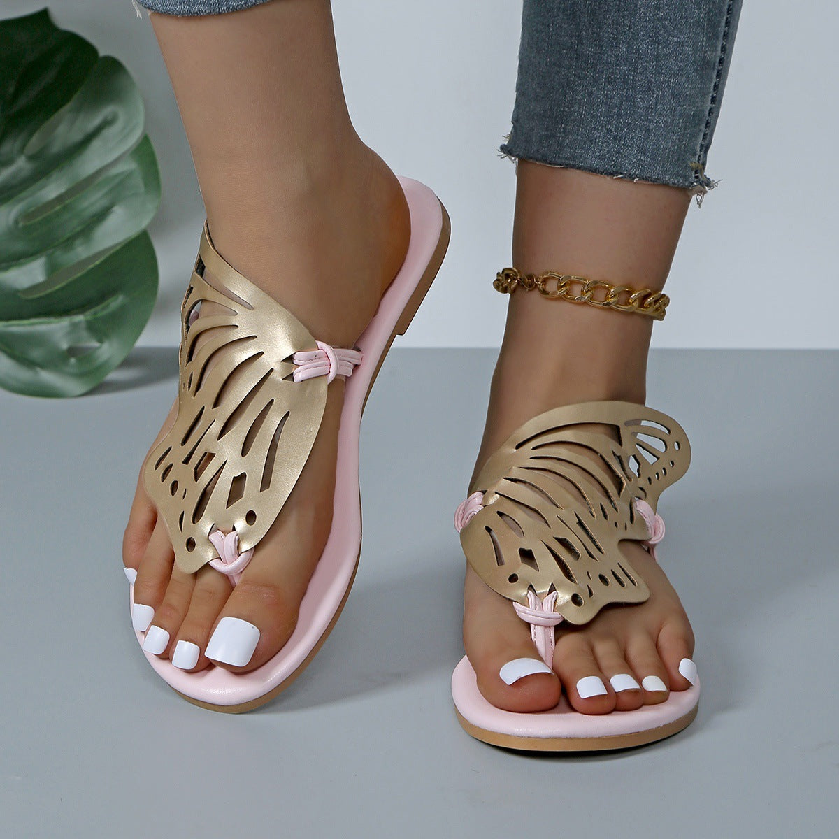 Fluttering Butterfly Flip-Flops: Stylish Summer Sandals for Women